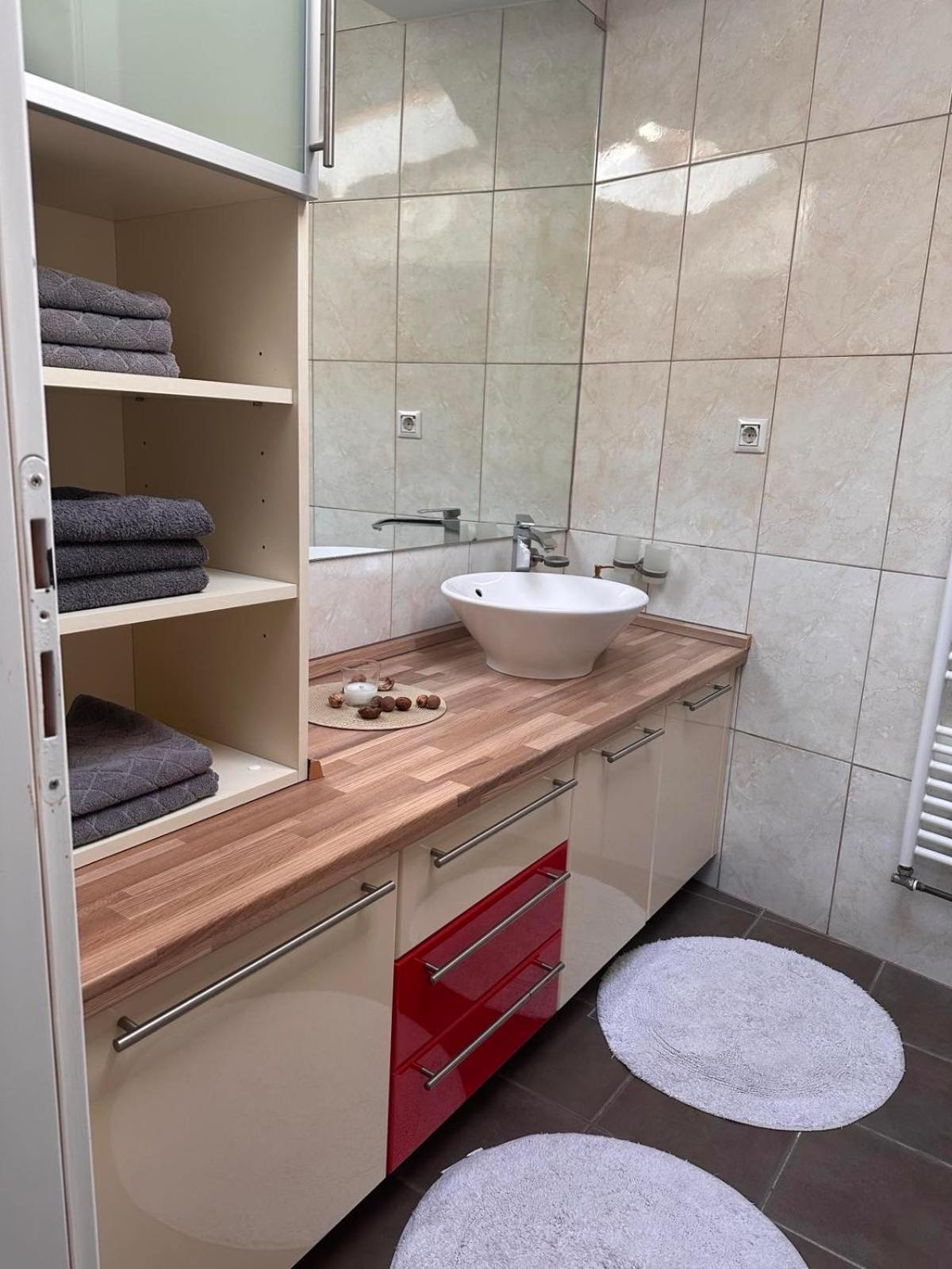 Vila Danin With Free Garage,Stari Grad SJJ Exteriér fotografie